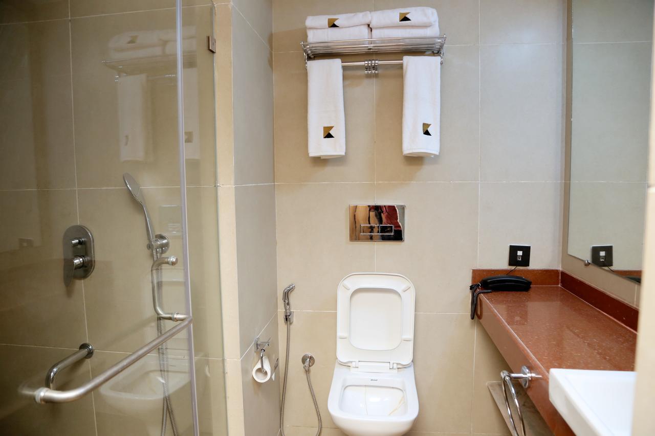 Hotel Mumbai House Andheri East, Mumbai Luaran gambar